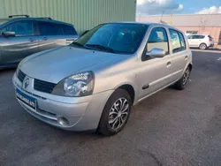 Renault clio phase 2 1.2 i 16 v garantie trois mois