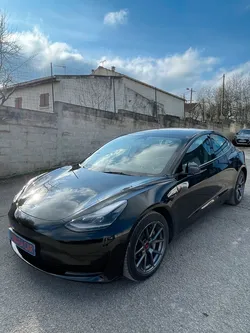 Tesla Model 3 RWD – 2022 – 99 000 km