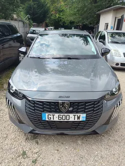 208 allure - 3 ans