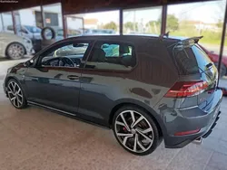 VW Golf GTI 7.5 DSG 2.0 tsi performance