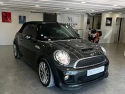 Mini Cooper S Cabriolet John Cooper Works (JCW) - 184ch - Sièges chauffants - Ligne JCW - Feux automatiques - Mode Sport - Vitres teintées - Entretien complet et à jour - Rien à prévoir