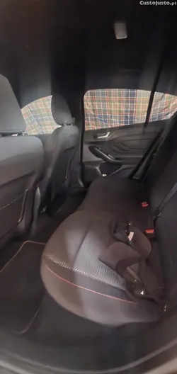 Ford Focus St line