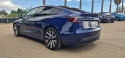 Tesla Model 3 Tração traseira