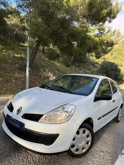 Renault Clio III 1.2 16V 75ch / Distribution neuve / Garantie / Première main