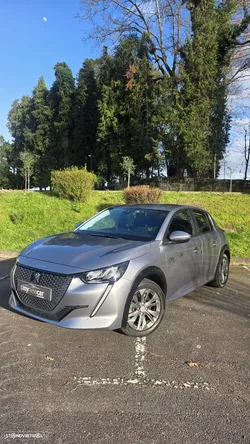 Peugeot e-208 Allure Pack