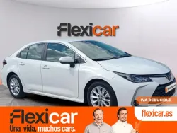TOYOTA Corolla Sedán 140H Style