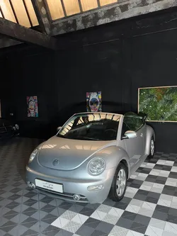 Volkswagen New Beetle cabriolet 1.4 75ch - Climatisation - Sièges chauffants - Vitres électrique - Airbags - Bt audio