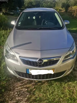 Opel Astra J