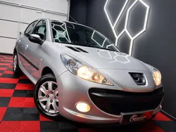 PEUGEOT 206+ 1.4 HDI 68CV/ 123.000Km/ Clim Radio CD MP3 Commande au volant/ 5 PORTES/ Carnet 2 Clés/ ✨Excellent état