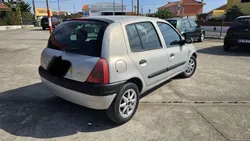 Renault Clio RXE 1.2 16V