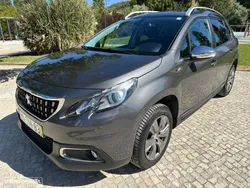 Peugeot 2008 1.2 PureTech Style