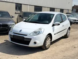 Renault Clio 3 1.2i 75cv 59000km / 2011