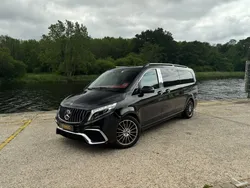 Mercedes-benz classe v 300d 239ch long van vip 4matic bva / ciel etoilé / designo / pack carbone / camera de recul