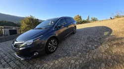 Toyota Avensis luxury + Navy