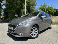 Peugeot 208 1.4 Hdi