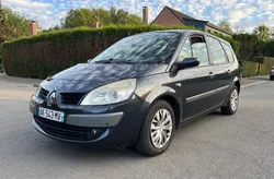 Renault Grand Scenic 2.0 dci 150cv 7 places