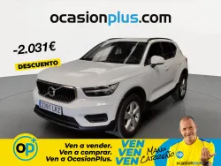 VOLVO XC40 T2 Momentum Core