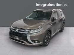 MITSUBISHI Outlander PHEV Kaiteki 4WD