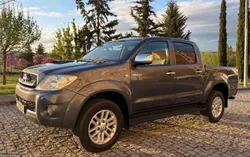 Toyota Hilux 4WD 5 lugares Tracker