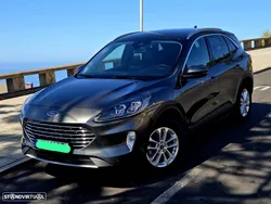 Ford Kuga 2.5 Duratec PHEV TITANIUM