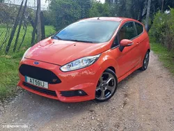 Ford Fiesta 1.6 EcoBoost c/ Pack Pele Desportiva ST