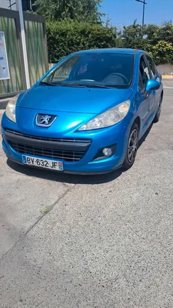 Peugeot 207 1.6 HDi 92ch Active de 2011 CT OK