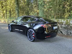 Tesla Model 3 Performance