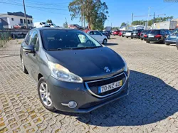 Peugeot 208 Generation-I 1.2 Vti 80