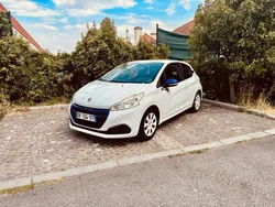Peugeot 208 Like – Distribution faite ✅ – Régulateur ✅ – Blanc Banquise ✅