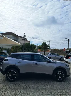 Peugeot 2008 II 1.2 PureTech