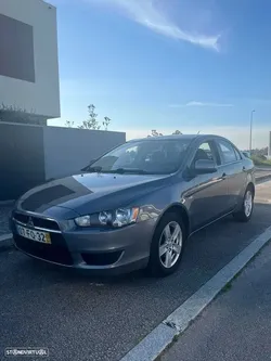 Mitsubishi Lancer 1.5 Invite