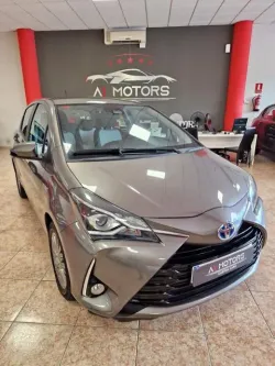 TOYOTA Yaris 100H 1.5 Active Tech