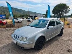 WOLKSWAGEN BORA 1.6i 100CV / BOITE AUTOMATIQUE / ATTELAGE / CT OK