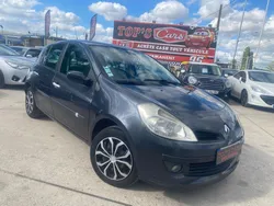 RENAULT CLIO III 1.5 DCI 85CH PRIVILÈGE 5P * CLIM RÉGULATEUR BLUETOOTH * FACTURES D'ENTRETiEN À JOUR * KIT DE DISTRIBUTION NEUF