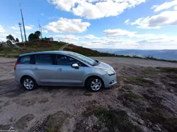 Peugeot 5008 2010