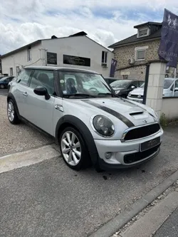 Mini MINI COOPER SD 143CH