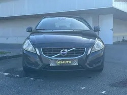 Volvo V60 MOMENTUMGEARTRONIC