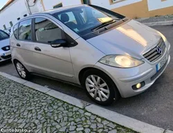 Mercedes-Benz A 180 gasóleo estado novo