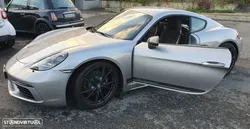 Porsche 718 Cayman T PDK