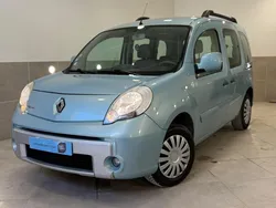 Renault Kangoo dci 90 cv PMR (avec rampe)