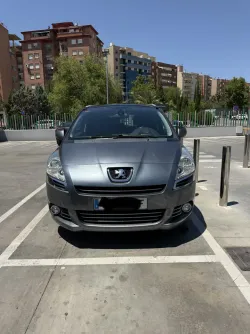 Peugeot 5008 2.0HDI FAP Allure Aut. 160