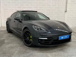 Porsche Panamera 4 E-Hybrid Platinum