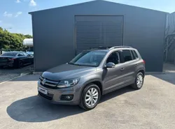 VOLKSWAGEN TIGUAN PHASE 2 - 2.0 TDI 140 ch FINITION BUSINESS - GRIS IRIDIUM METALLISE - TOIT OUVRANT PANORAMIQUE - CAMERA & PARK ASSIST - KEYLESS GO - CT VIERGE - ETAT REMARQUABLE