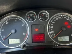VW Passat (3Bg)