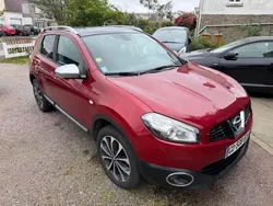 Nissan qashqai 1.5 dci pack acenta couleur bordo