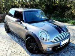 MINI Cooper D backer street 2011