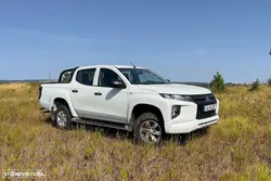 Mitsubishi L200 2.3 DI-D Space Cab Invite 4WD