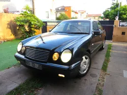 Mercedes-Benz E 250 Turbo Diesel / Excelente Estado