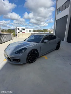 Porsche Panamera 4 E-Hybrid Platinum Edition com PDLS
