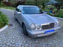 Mercedes-Benz E 300 Avangarde